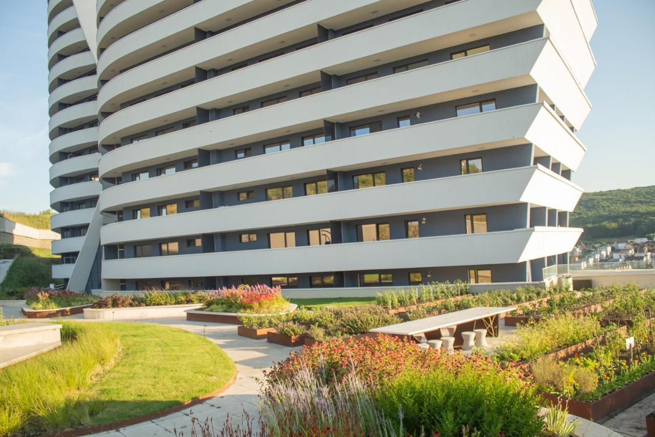Wings Luxury Suites Cluj-Napoca Exterior foto